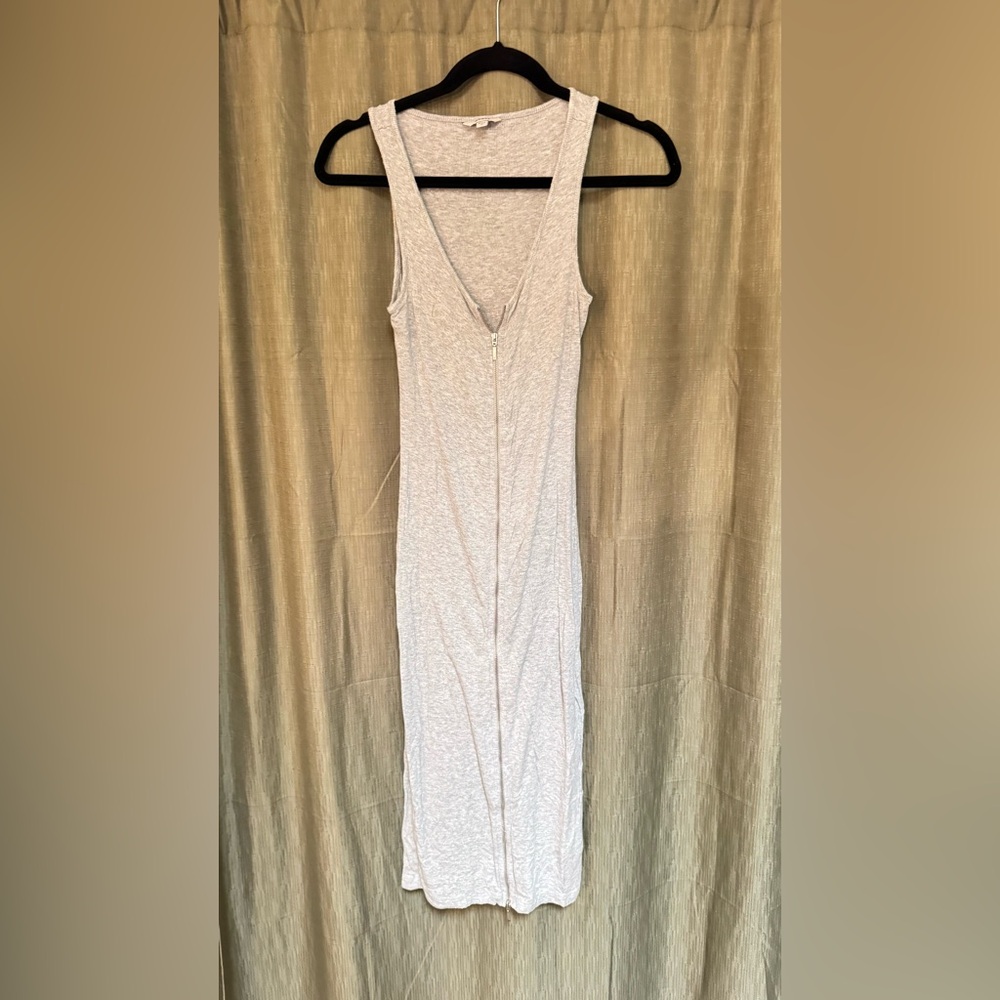 Guess Sleeveless Maxi Dress